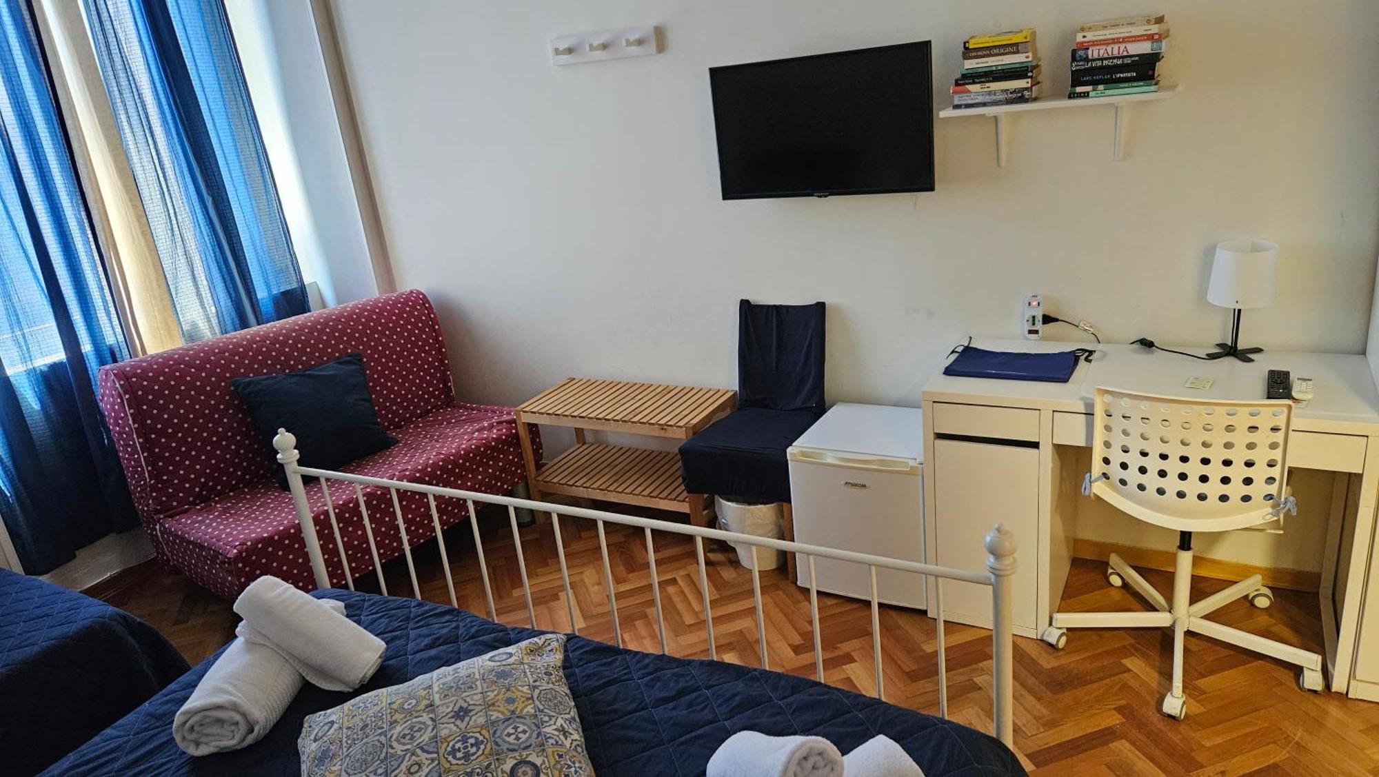 Napol-In Hotel Napels Buitenkant foto