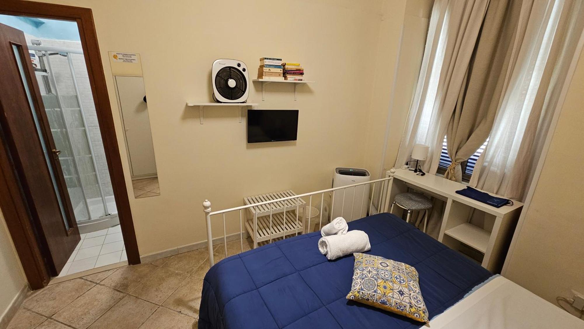 Napol-In Hotel Napels Buitenkant foto